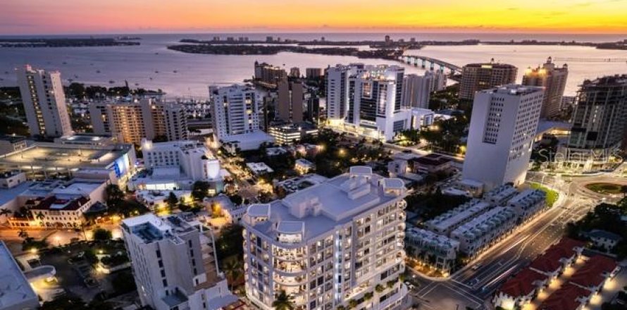 Condominio en Sarasota, Florida, 3 dormitorios № 2235697