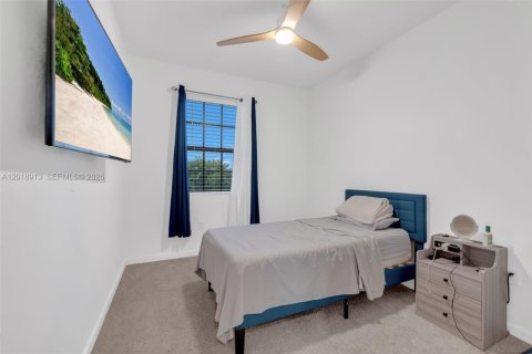 Touwnhouse à vendre à Florida City, Floride: 3 chambres, 136.19 m2 № 2083660 - photo 6