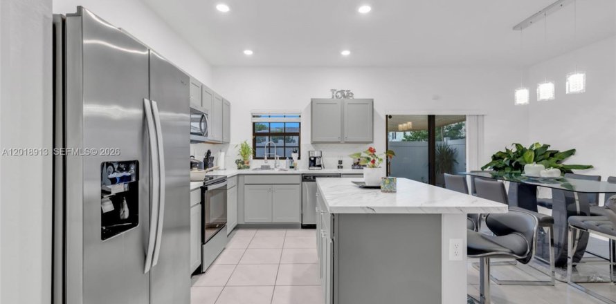 Touwnhouse à Florida City, Floride 3 chambres, 136.19 m2 № 2083660
