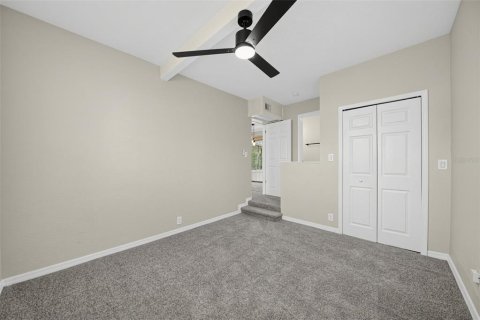 House in Orlando, Florida 4 bedrooms, 109.25 sq.m. № 2394380 - photo 22