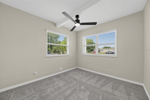 House in Orlando, Florida 4 bedrooms, 109.25 sq.m. № 2394380 - photo 18