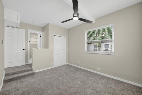 House in Orlando, Florida 4 bedrooms, 109.25 sq.m. № 2394380 - photo 23