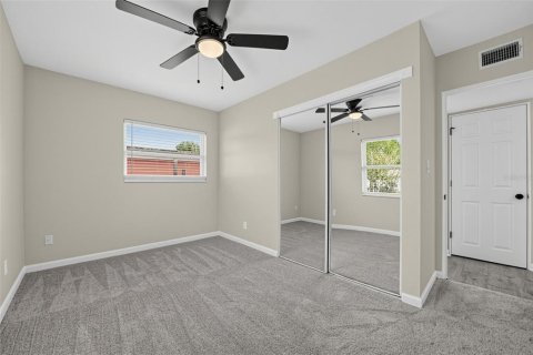 House in Orlando, Florida 4 bedrooms, 109.25 sq.m. № 2394380 - photo 24