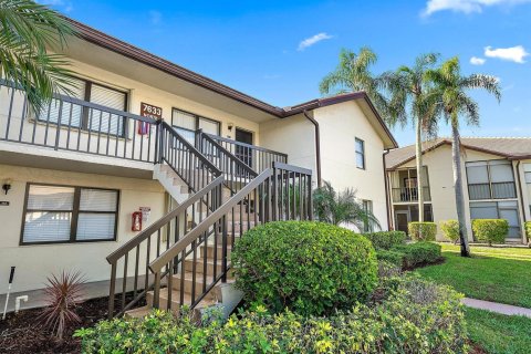 Condo in Lake Worth, Florida, 2 bedrooms № 2266173
