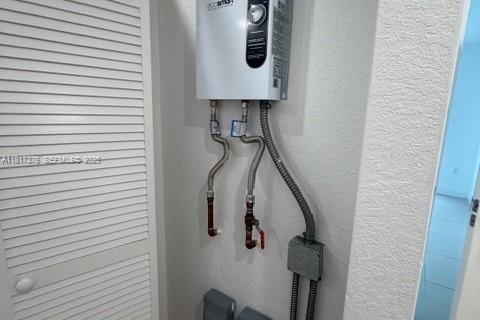 Townhouse in Homestead, Florida 4 bedrooms, 129.88 sq.m. № 1772536 - photo 27