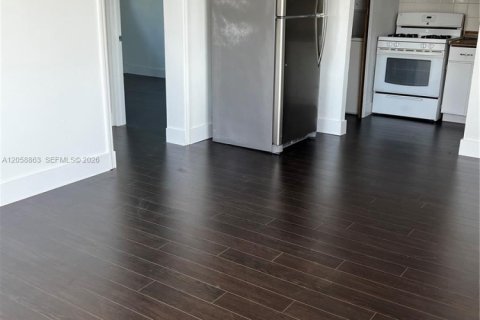 Copropriété à louer à Miami, Floride: 2 chambres, 60.2 m2 № 2168793 - photo 9