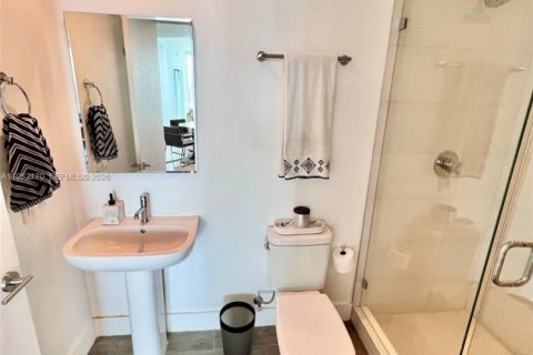 Снять в аренду кондоминиум в Майами, Флорида 1 спальня, 73.39м2, № 2006562 - фото 9