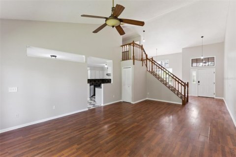 Casa en venta en Lake Mary, Florida, 4 dormitorios, 210.33 m2 № 2239329 - foto 6