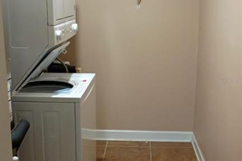 Condo in Orlando, Florida, 1 bedroom  № 1912471 - photo 8