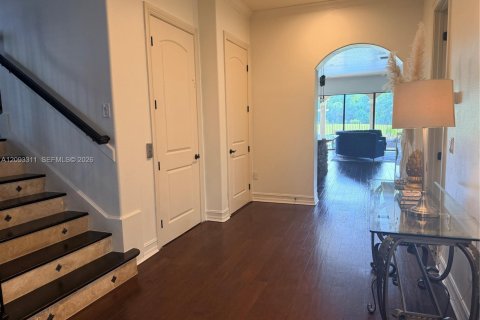 Casa en venta en Kissimmee, Florida, 8 dormitorios, 399.48 m2 № 2378645 - foto 16