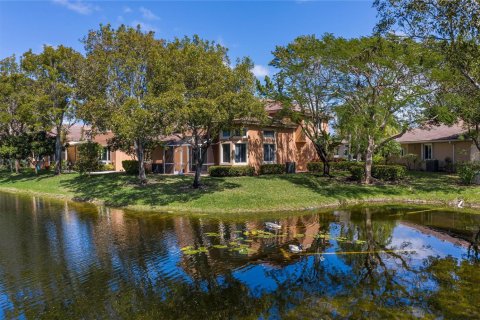Adosado en alquiler en Coral Springs, Florida, 3 dormitorios, 160.44 m2 № 2086190 - foto 12