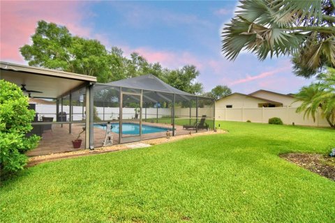 House in Auburndale, Florida 3 bedrooms, 177.81 sq.m. № 2216691 - photo 19