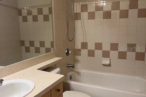 Townhouse in Bradenton, Florida 3 bedrooms, 119.1 sq.m. № 1866167 - photo 22