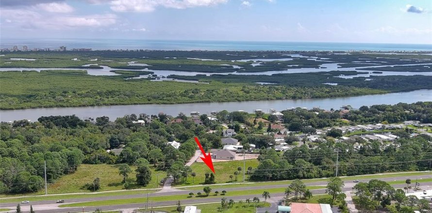 Land in Edgewater, Florida № 1854523