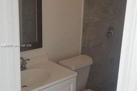 Touwnhouse à vendre à Miami Gardens, Floride: 3 chambres, 92.81 m2 № 2309161 - photo 2