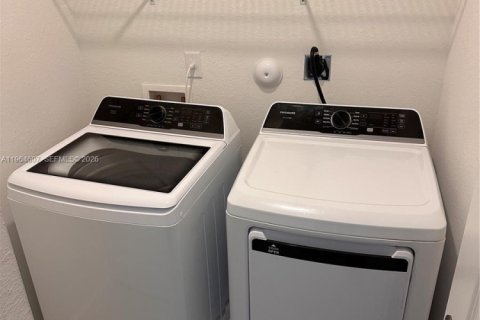 Adosado en venta en Homestead, Florida, 3 dormitorios, 157.38 m2 № 2026036 - foto 6