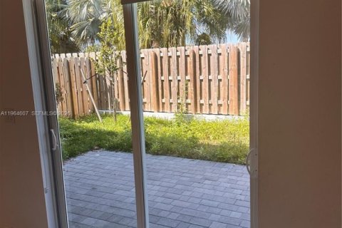 Adosado en venta en Homestead, Florida, 3 dormitorios, 157.38 m2 № 2026036 - foto 8