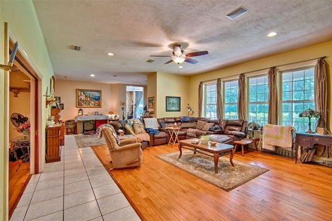 Casa en venta en Archer, Florida, 4 dormitorios, 317.91 m2 № 2227010 - foto 13