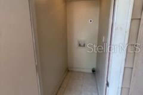 Condominio en alquiler en Land O' Lakes, Florida, 2 dormitorios, 74.32 m2 № 1915329 - foto 11