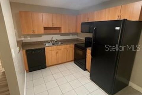 Condominio en alquiler en Land O' Lakes, Florida, 2 dormitorios, 74.32 m2 № 1915329 - foto 3
