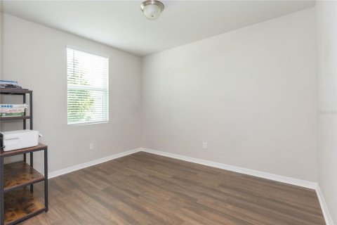 Villa ou maison à vendre à Zephyrhills, Floride: 4 chambres, 217.39 m2 № 2200319 - photo 5