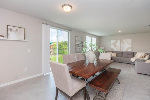 Villa ou maison à vendre à Zephyrhills, Floride: 4 chambres, 217.39 m2 № 2200319 - photo 15