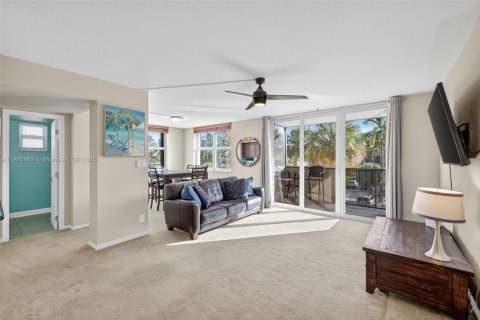 Copropriété à vendre à Pompano Beach, Floride: 2 chambres, 84.63 m2 № 1972588 - photo 6