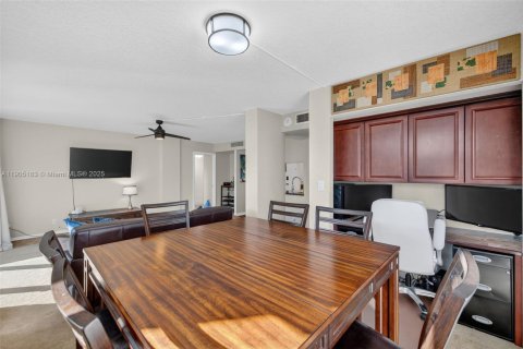 Copropriété à vendre à Pompano Beach, Floride: 2 chambres, 84.63 m2 № 1972588 - photo 16