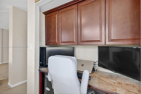 Copropriété à vendre à Pompano Beach, Floride: 2 chambres, 84.63 m2 № 1972588 - photo 15
