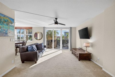 Copropriété à vendre à Pompano Beach, Floride: 2 chambres, 84.63 m2 № 1972588 - photo 7
