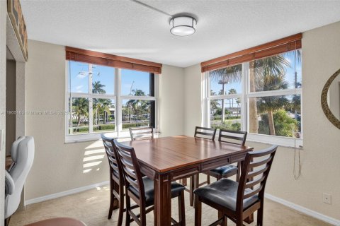Copropriété à vendre à Pompano Beach, Floride: 2 chambres, 84.63 m2 № 1972588 - photo 19