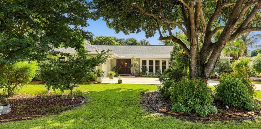 Casa en Palm Beach Gardens, Florida 3 dormitorios, 171.13 m2 № 2410732