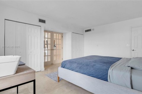 Купить кондоминиум в Майами, Флорида 1 спальня, 79.99м2, № 1982199 - фото 18