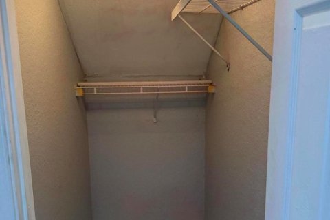 Снять в аренду таунхаус в Санрайз, Флорида 3 комнаты, 175.31м2, № 2087938 - фото 29