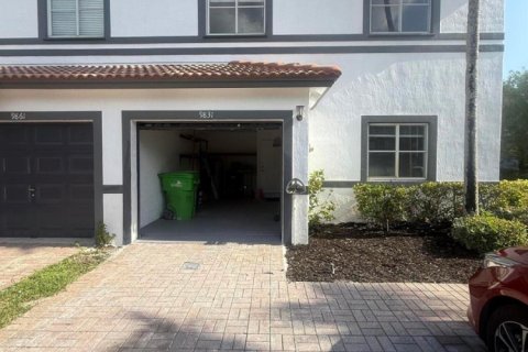 Adosado en Sunrise, Florida 3 dormitorios, 175.31 m2 № 2087938
