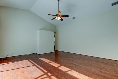 Casa en venta en Tampa, Florida, 4 dormitorios, 201.13 m2 № 1514214 - foto 9