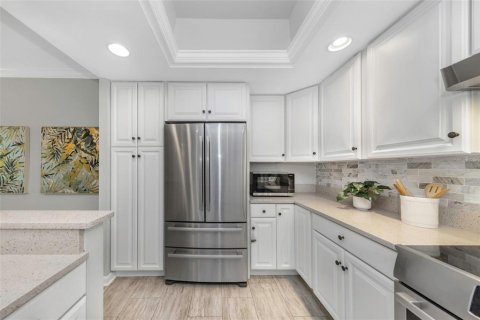 Condo in Belleair, Florida, 2 bedrooms  № 2384053 - photo 16
