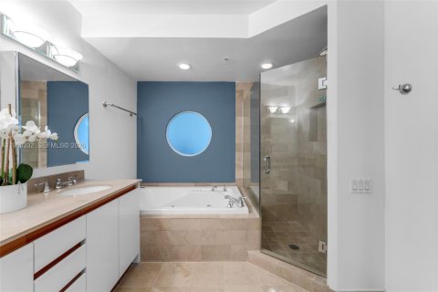 Condominio en venta en Miami Beach, Florida, 2 dormitorios, 142.14 m2 № 2020178 - foto 28