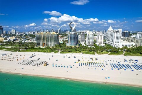 Condominio en venta en Miami Beach, Florida, 2 dormitorios, 142.14 m2 № 2020178 - foto 2