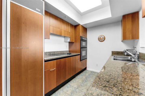 Condominio en venta en Miami Beach, Florida, 2 dormitorios, 142.14 m2 № 2020178 - foto 14