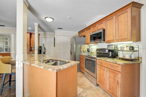 House in Sarasota, Florida 2 bedrooms, 169.27 sq.m. № 1629000 - photo 27