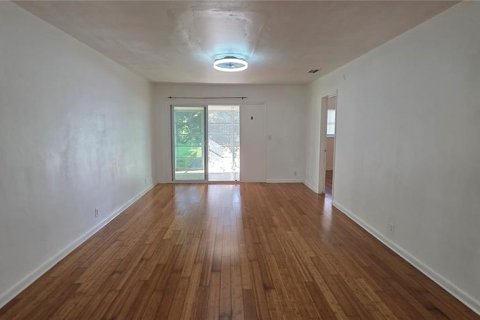 Condo in Clearwater, Florida, 2 bedrooms  № 2391580 - photo 5