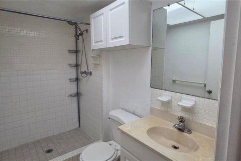 Condo in Clearwater, Florida, 2 bedrooms  № 2391580 - photo 9