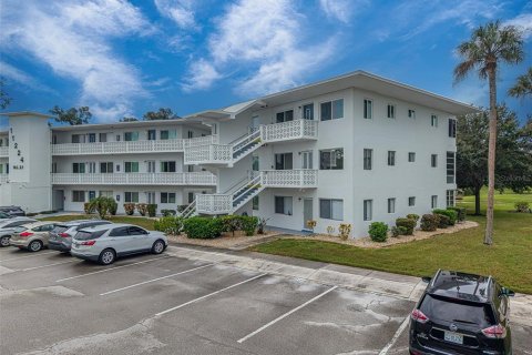 Condo in Seminole, Florida, 2 bedrooms  № 2361083