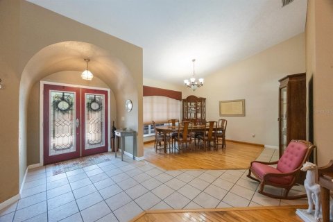 House in Lutz, Florida 4 bedrooms, 286.79 sq.m. № 1803279 - photo 6