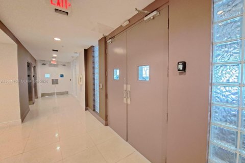 Appartement à louer à Miami, Floride: 1 chambre № 2084867 - photo 17