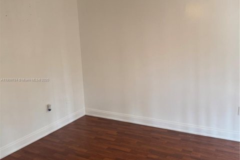 Adosado en alquiler en Miami, Florida, 3 dormitorios, 126.35 m2 № 1965454 - foto 14