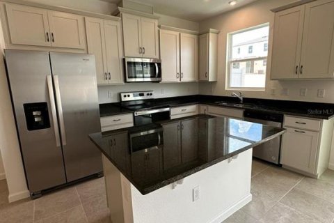 Adosado en venta en Kissimmee, Florida, 3 dormitorios, 135.64 m2 № 1684532 - foto 6