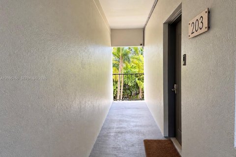 Copropriété à louer à Fort Lauderdale, Floride: 1 chambre, 53.88 m2 № 2385053 - photo 4