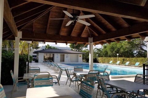 Townhouse in Miami, Florida 2 bedrooms, 165.37 sq.m. № 1891657 - photo 29